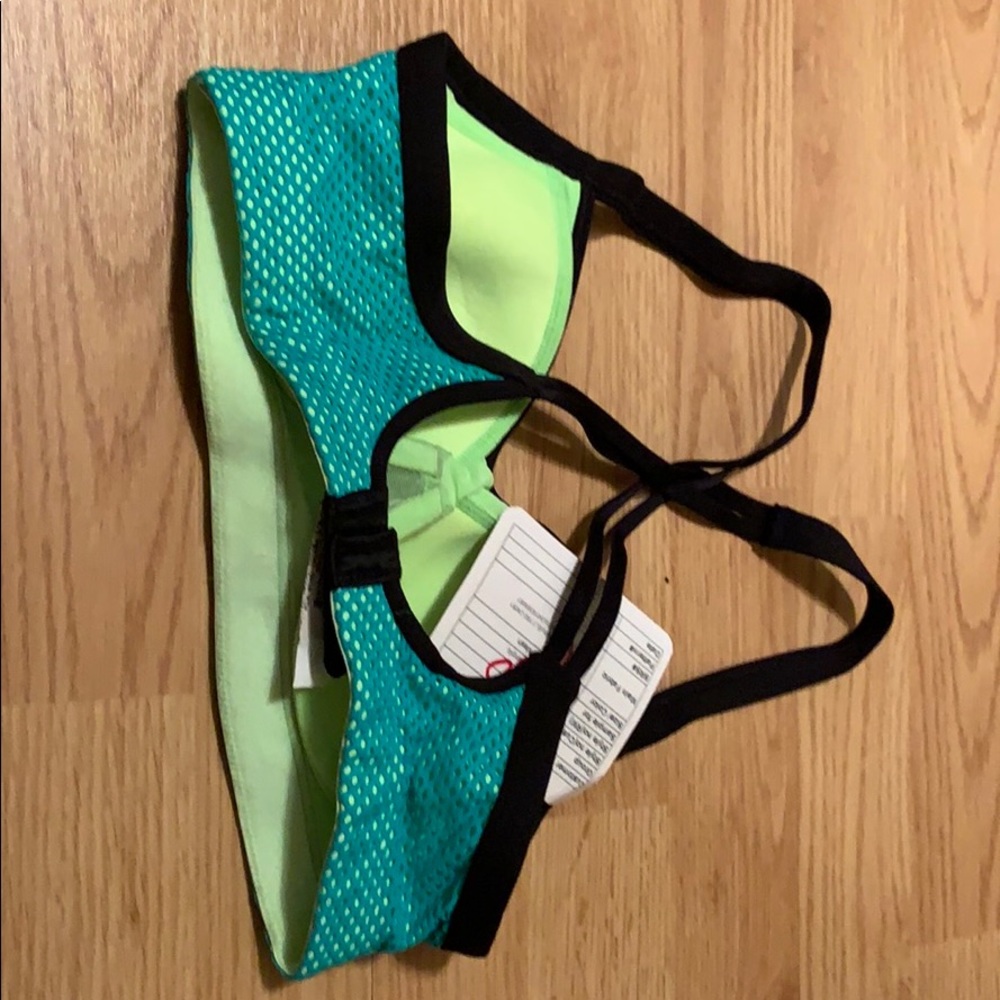 Sports bra - Picture 2 of 2